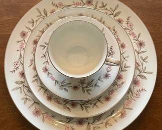 VINTAGE CHINA 45-PCS