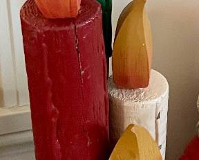 CHUNKY WOODEN CANDLES DECOR