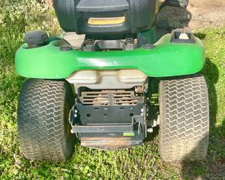 JOHN DEERE X300 "PARTS" MOWER - **DOES NOT RUN**