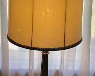 VINTAGE BRASS LAMP