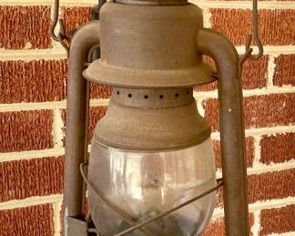 ANTIQUE EMBURY MFG CO SUPREME NO. 160 LANTERN, WARSAW, NY