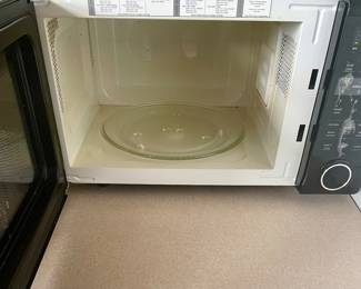FRIGIDAIRE MICROWAVE