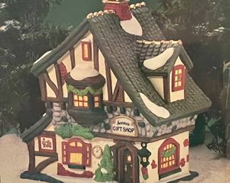 HEARTLAND VALLEY VILLAGE - "SANTA GIFT SHOP"