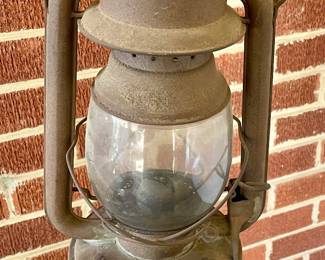 ANTIQUE EMBURY MFG CO SUPREME NO. 160 LANTERN, WARSAW, NY