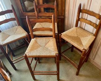 SET-4 BAR STOOLS