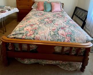VINTAGE SUMTER FURNITURE CO. FULL BED