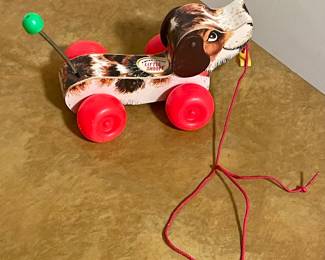 VINTAGE FISHER-PRICE #693 DOG PULL TOY