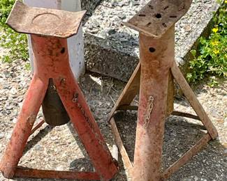 JACK STANDS