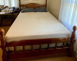 VINTAGE VINTAGE LINK-TAYLOR "COUNTRYSIDE" FULL BED