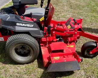 GRAVELY ZERO-TURN HD-60, 204 HOURS, LED LIGHTS, TRAILER HITCH