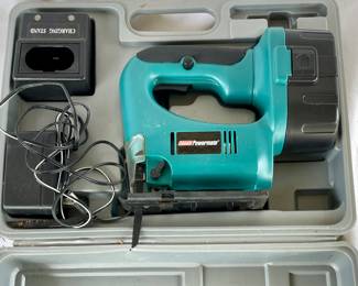 *LIKE NEW COLEMAN POWERMATE JIGSAW IN CASE