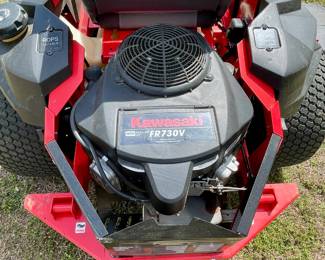GRAVELY ZERO-TURN HD-60, 204 HOURS, LED LIGHTS, TRAILER HITCH