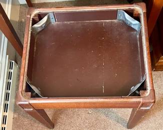 VINTAGE/ANTIQUE SINGER 401A WITH ACCESSORIES, CABINET AND BENCH