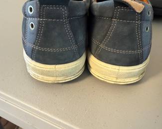 Lot #50 Excellent men’s designer shoe lot (Size 10) featuring a premium mix of ECCO, Cole Haan, and Dansko footwear—well-known f