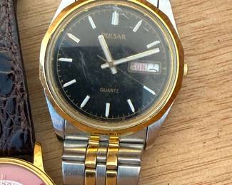 Lot #52 Men’s Watch Lot – Seiko & Assorted Wristwatches, Stainless Steel Bands, Caribbean Pelican Cigar Box Display