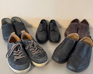 Lot #50 Excellent men’s designer shoe lot (Size 10) featuring a premium mix of ECCO, Cole Haan, and Dansko footwear—well-known f