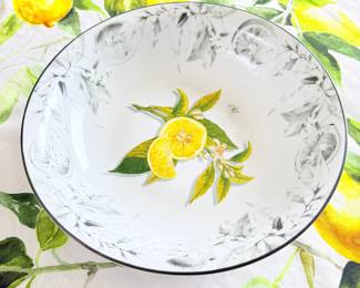 Lot #2 William Sonoma Tablecloth Collection with Pasta/Salad Bowl Williams Sonoma Tablecloth Lot (4) w/ Matching Decorative Bowl