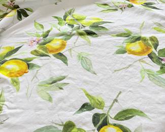 Lot #2 William Sonoma Tablecloth Collection with Pasta/Salad Bowl Williams Sonoma Tablecloth Lot (4) w/ Matching Decorative Bowl