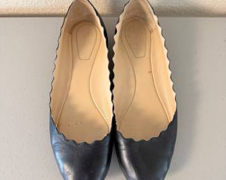 Lot #49 Chloé Scalloped Ballet Flats – Black Leather Designer Shoes, Women’s Luxury Flats, Classic Parisian Style Time left: 4d, 21h, 25m Wednesday 7:16 PM