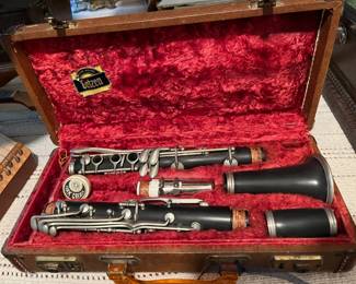 Getzen wood clarinet