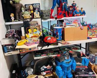 Pop culture and superhero collection featuring Star Wars, Superman, Spider-Man, Batman, sci-fi toys, action figures, collectibles, games, and memorabilia. Great mix of vintage and modern character items for collectors, comic fans, and resellers.
