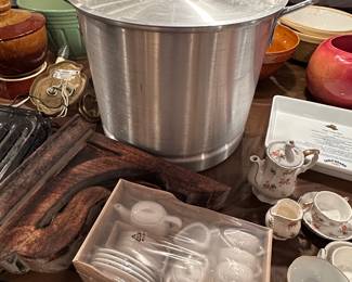 Kitchen miscellaneous.....