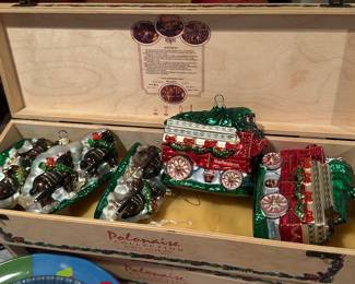 Kurt Adler Polonaise ornament crate