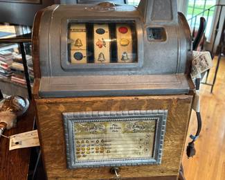 Antique slot machine