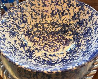 1980's Leopoldo Piezi Stoviglierie Vintage Blue Spongeware Ceramic Serving Bowl