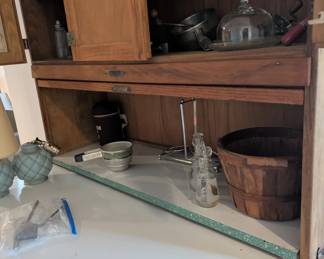 Very Well Preserved Porcelain Top