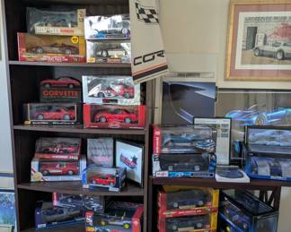 Corvette collectiables.