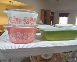 Vintage pyrex