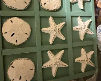 seashell tic tac toe