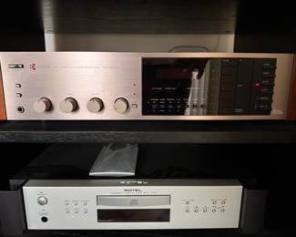 Kyocera R-461 Am/FM Stereo Tuner / Amplifier & Rotel Compact Disc Player RCD - 1072. 