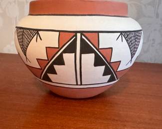Isleta Pueblo Native American Pottery Signed By Artist. Measures 4.5" H x 7" D. Photo 1 of 4. 