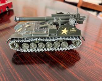 Vintage Diecast Military Howitzer Toy. 