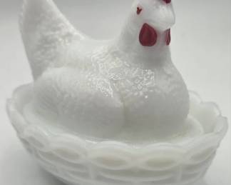 Vintage Mini Westmorland Hen on Nest Dish