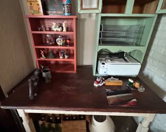 Small farmhouse, kitchen table