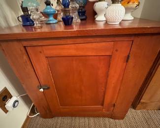 Collection of miniature vintage oil lamps