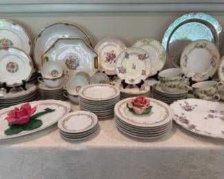 Vintage table service to mix-and-match