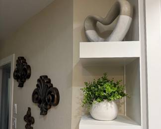 Decorative accessories