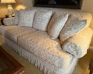 	#26	Beautiful, like New< Clayton Marcus Sofa 86"L	 $150.00 		Sitting Room		