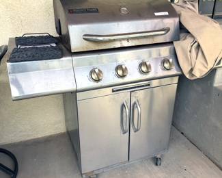Gas grill with cover