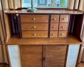 General Electric Stereo Console - Radio works - have not been able to get the turntable working - yet.