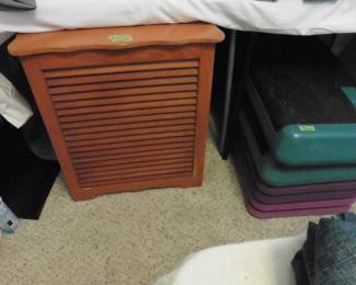 Vintage Hamper Aerobic Stepper