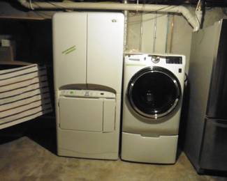 Matag Neptune Series Electric Dryer w/ Steam Rack and GE Front Load Washer