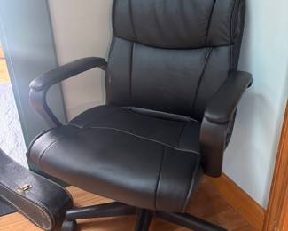 Desk chair