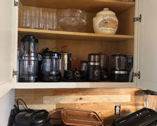 Kitchen small appliances