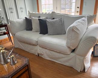 Pair of American signature love seats