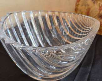 Mikasa Crystal Swirl Serving Bowl